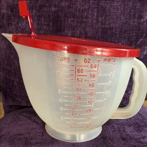 Tupperware Other - Vintage Tupperware Large Mix-N-Stor Pitcher with Lid.